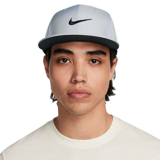 Nike Pro Structured Round Bill Hat